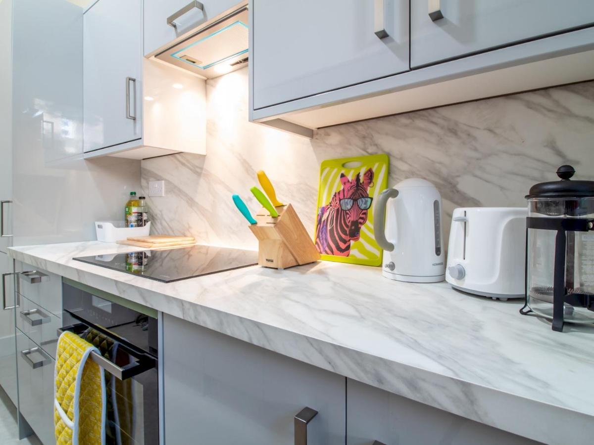 Stylish & Charming Retreat For 2- City Centre! Edinburgh Dış mekan fotoğraf